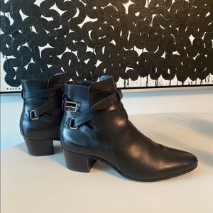 Saint Laurent black leather ankle boots size 8